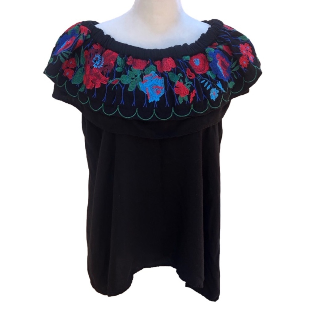 Umgee Black Off The Shoulder/Short Sleeve Embroidered Floral Tunic Blouse
